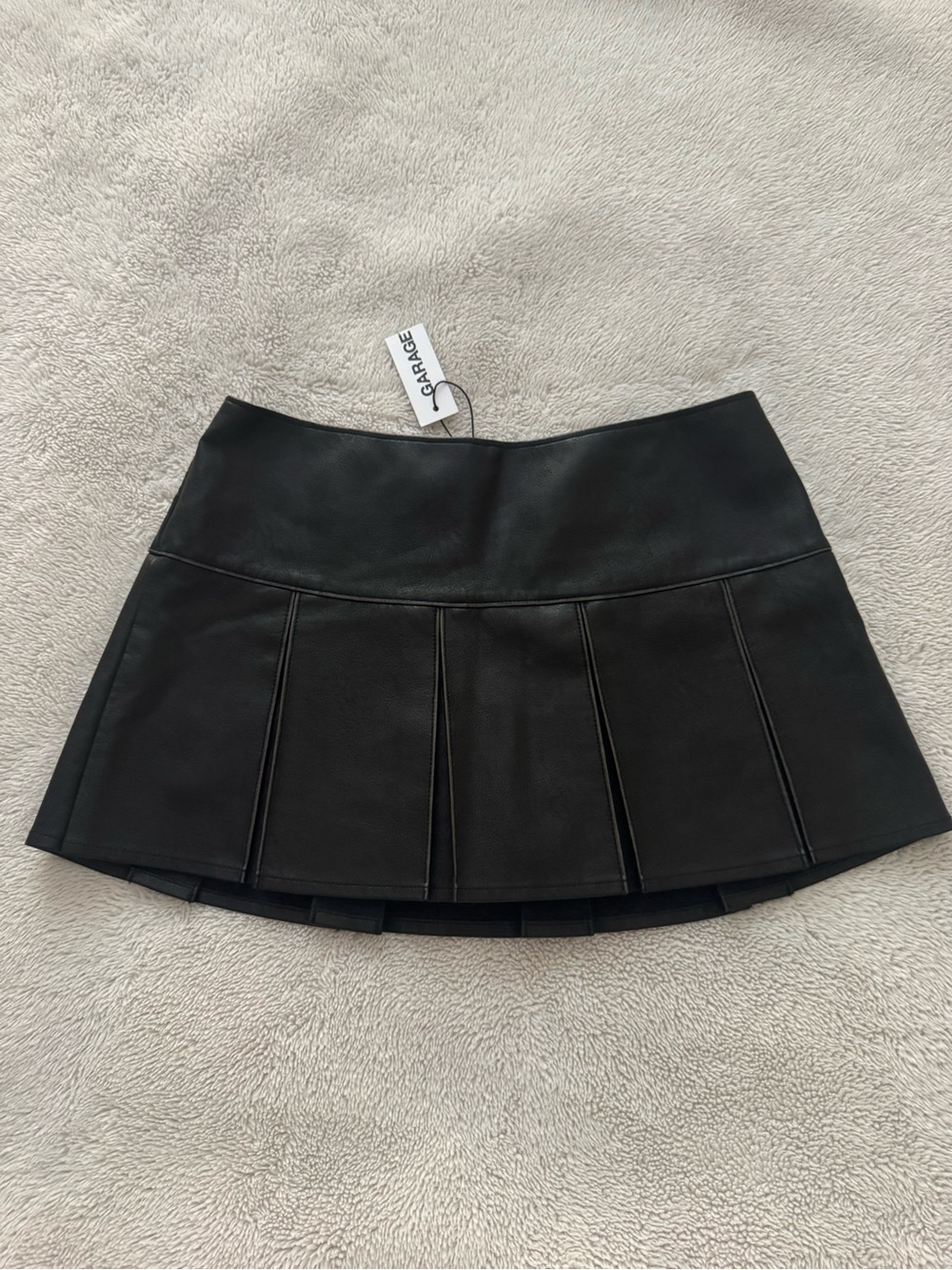 Garage leather skort